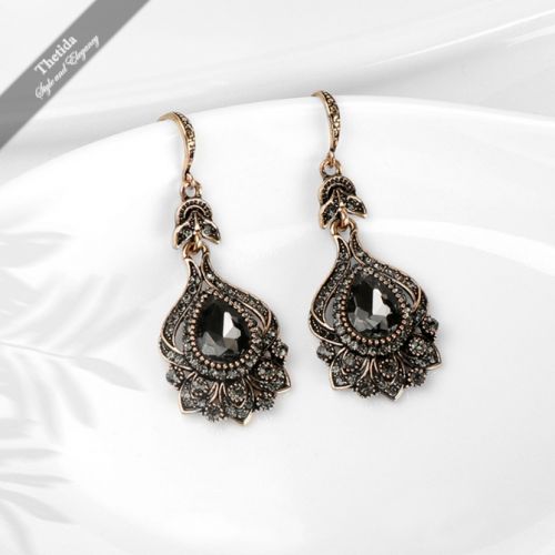 Vintage Jewelry Gray Crystal Drop Earrings Bridal Antique Gold Color