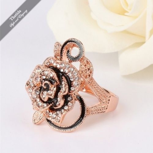 Luxury Crystal Flower Ring